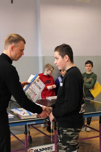 Turniej tenisa stołowego