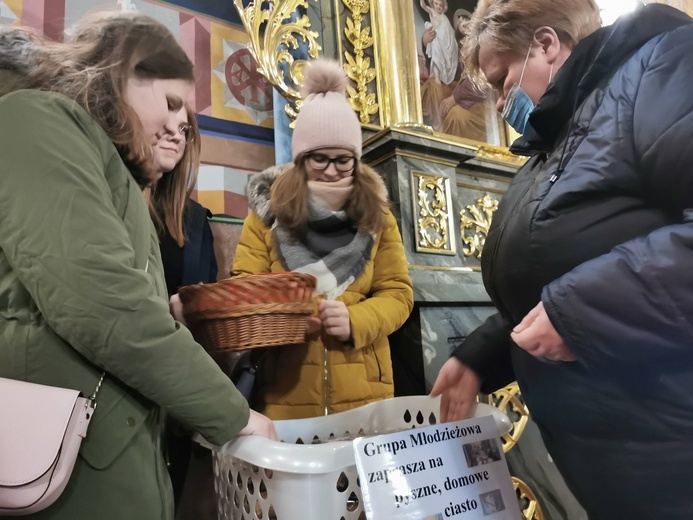 Słodki kiermasz w Chorzelowie