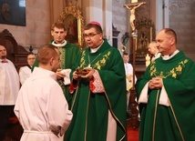 Rejonowi łęczyckiemu dedykowano temat liturgii, sakramentów.