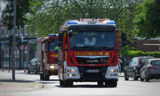 Wielki pożar kompleksu mieszkalnego w Zagłębiu Ruhry