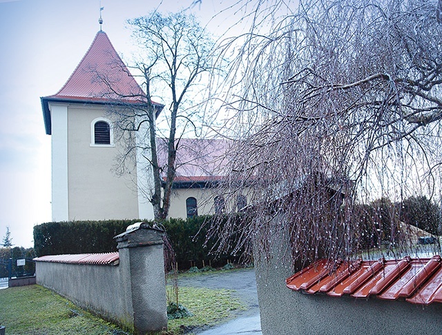 Kościół parafialny w Białej.