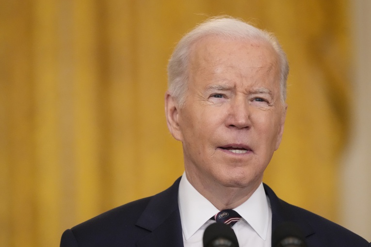 Biden: To początek rosyjskiej inwazji na Ukrainę, zaczynam nakładanie sankcji