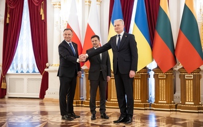 Prezydenci Polski i Litwy w Kijowie: Ukraina zasługuje na status kandydata do UE