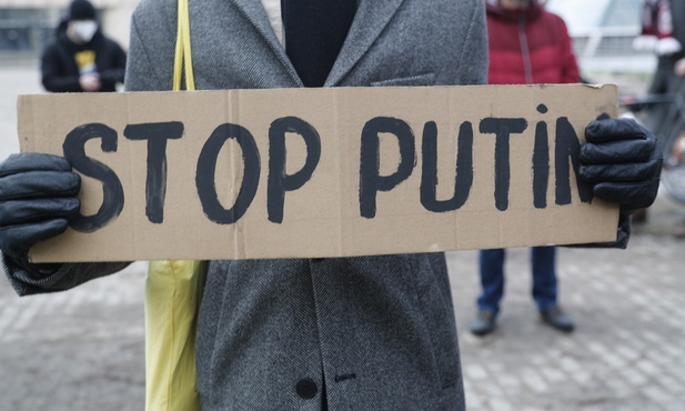 AKTUALIZACJA: Rosja zaatakowała Ukrainę; MSW Ukrainy: Rosjanie przekroczyli nasze granice od północy, wschodu i południa