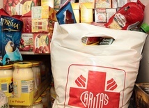 Żywność, koce, leki i konwój darów na Ukrainę