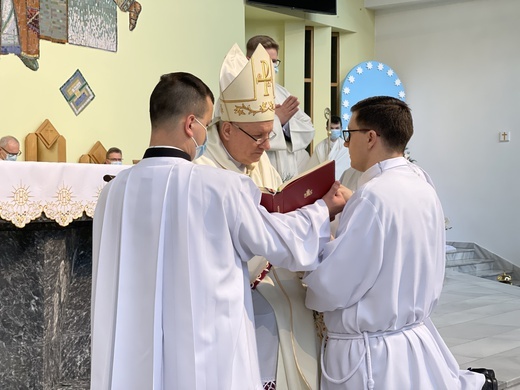 Bieruń Nowy. Święcenia diakonatu 
