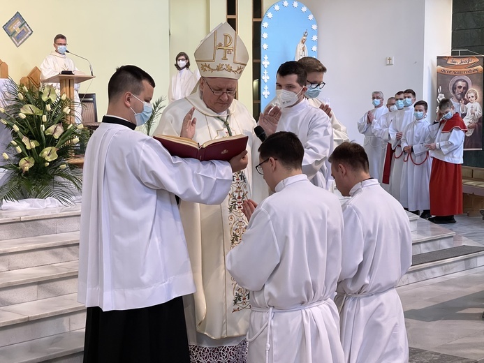 Bieruń Nowy. Święcenia diakonatu 