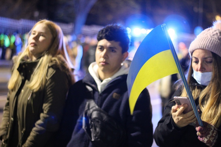 Broń dla Ukrainy! Protest przed rosyjską ambasadą [GALERIA ZDJĘĆ] 