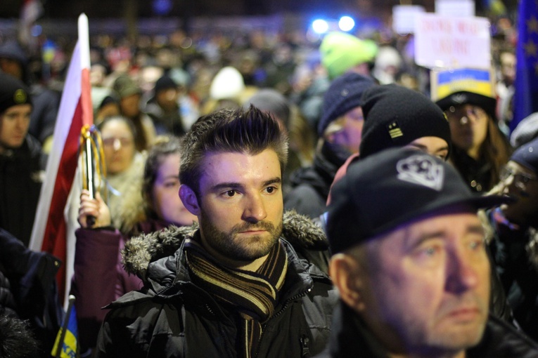 Broń dla Ukrainy! Protest przed rosyjską ambasadą [GALERIA ZDJĘĆ] 