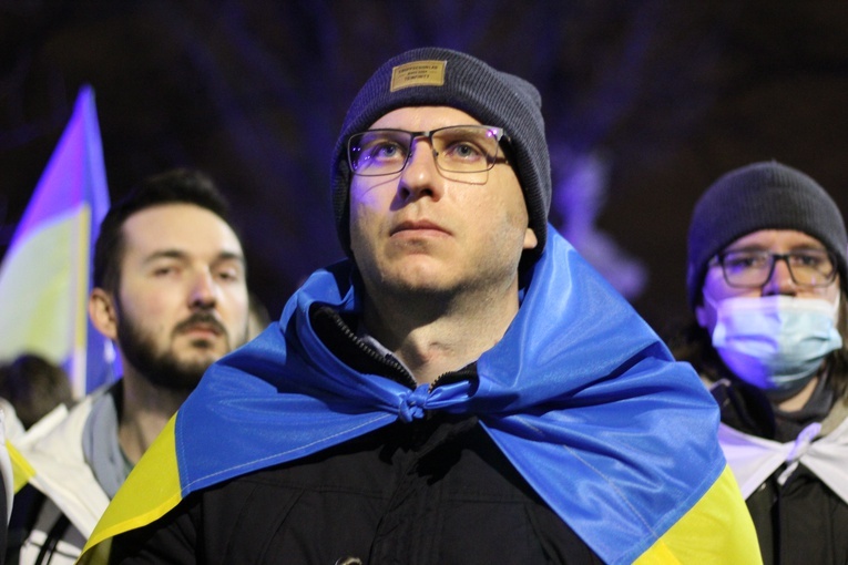 Broń dla Ukrainy! Protest przed rosyjską ambasadą [GALERIA ZDJĘĆ] 