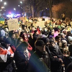 Broń dla Ukrainy! Protest przed rosyjską ambasadą [GALERIA ZDJĘĆ] 