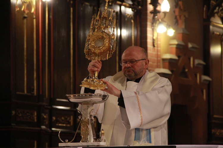 Tarnów. Noc walki o błogosławieństwo dla Polski