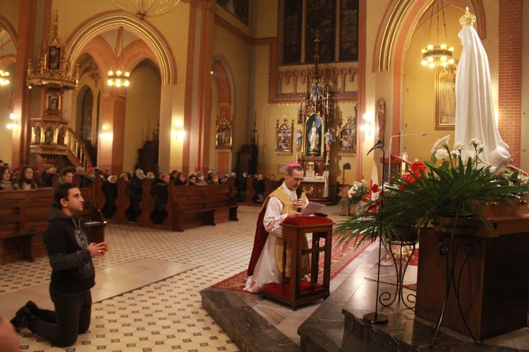 Tarnów. Noc walki o błogosławieństwo dla Polski