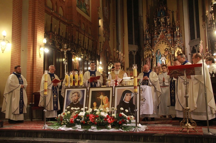 Tarnów. Noc walki o błogosławieństwo dla Polski