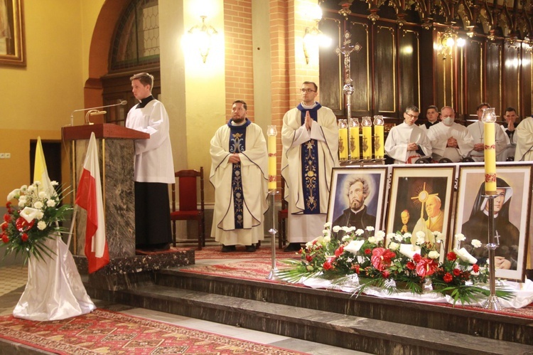 Tarnów. Noc walki o błogosławieństwo dla Polski