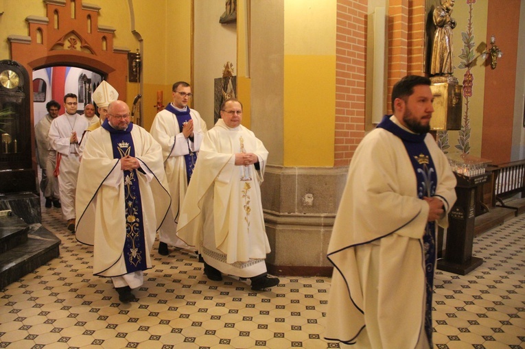 Tarnów. Noc walki o błogosławieństwo dla Polski