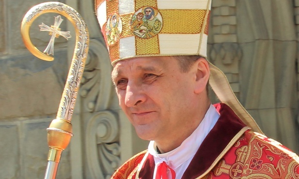 "Czas na miłosierdzie"- apeluje bp Roman Pindel.