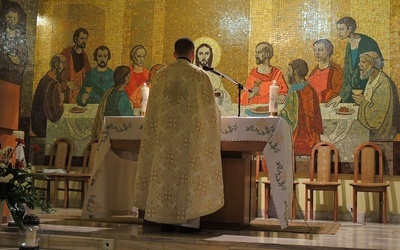 Podczas greckokatolickiej Boskiej Liturgii w kaplicy kościoła w Bielsku-Białej Leszczynach.