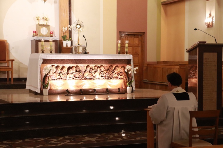 Bobrowniki. Całonocne czuwanie w intencji pokoju na Ukrainie