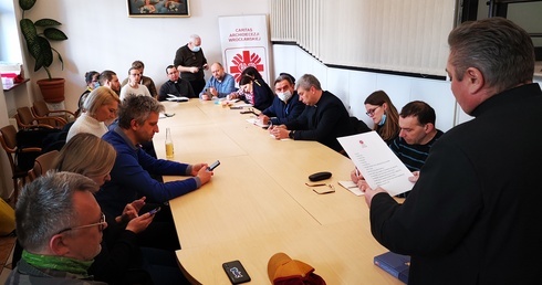 Wrocław. Abp Kupny powołał zespół koordynujący pomoc uchodźcom z Ukrainy