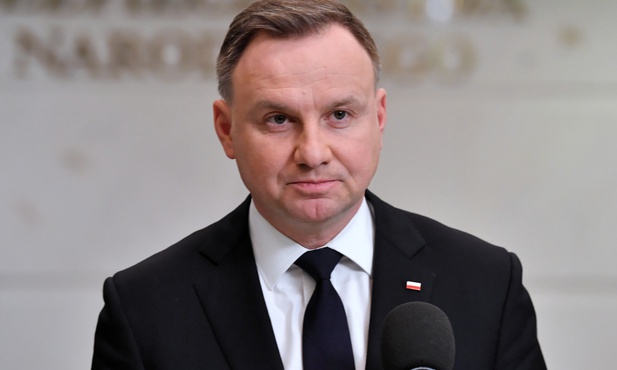 "Absolutnie nie ulegniemy żadnemu szantażowi" 