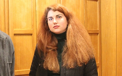 ▲	Ania, pochodząca z ukraińskiej Połtawy, mieszka razem  z mężem, dziewięciomiesięcznymi bliźniakami i mamą w Leśnej.