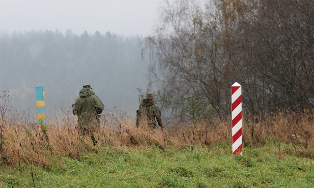 Alert BRAVO oznacza wzmocnienie ochrony nie tylko granic, ale też m.in. miejsc z dużymi skupiskami ludzi. 