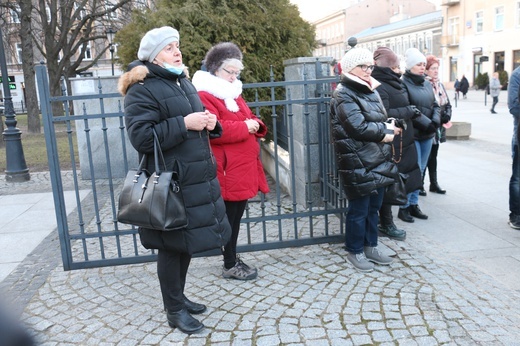 Różańcowa modlitwa o pokój