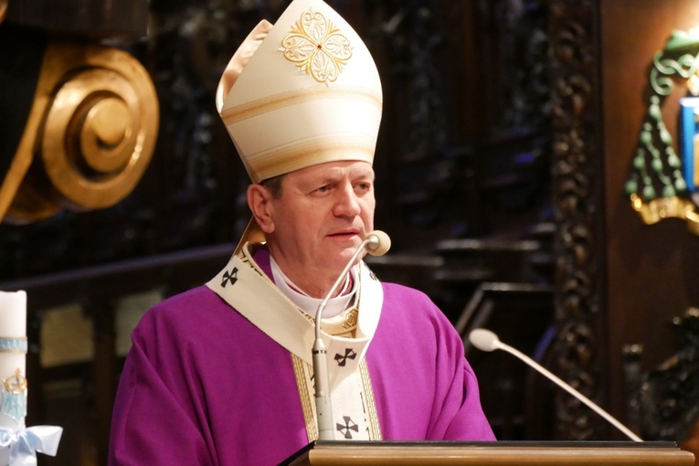 Abp Tadeusz Wojda SAC, metropolita gdański.