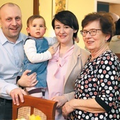 Marcin, Rozalka,  Iza i Teresa,  czyli szczęśliwa rodzina.