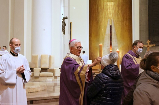 Środa Popielcowa w katedrze Chrystusa Króla