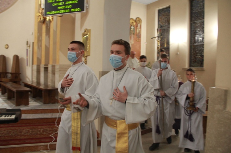 Tarnowiec. Św. Józef i modlitwa o pokój