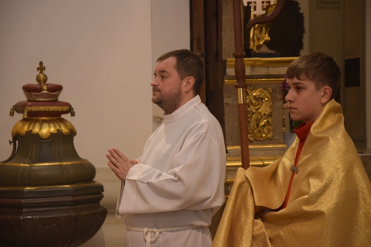 Środa Popielcowa w katedrze łowickiej