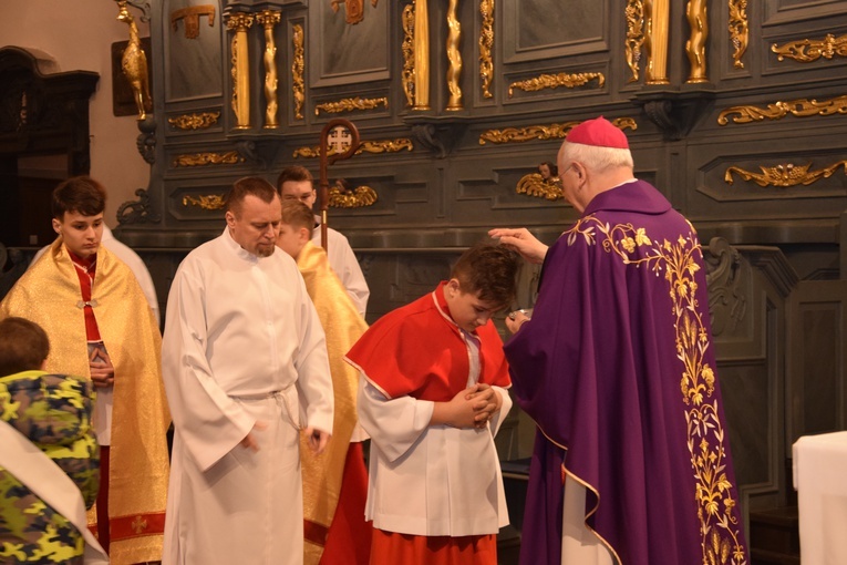 Środa Popielcowa w katedrze łowickiej