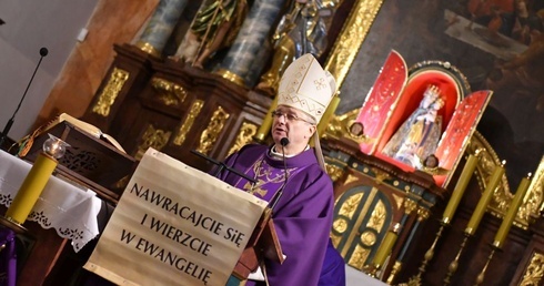 Środa Popielcowa w sanktuarium Matki Bożej Królowej Pokoju