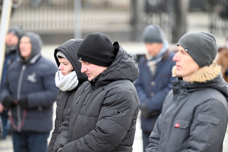 Błagają o pokój i zadośćuczynienie Niepokalanemu Sercu NMP