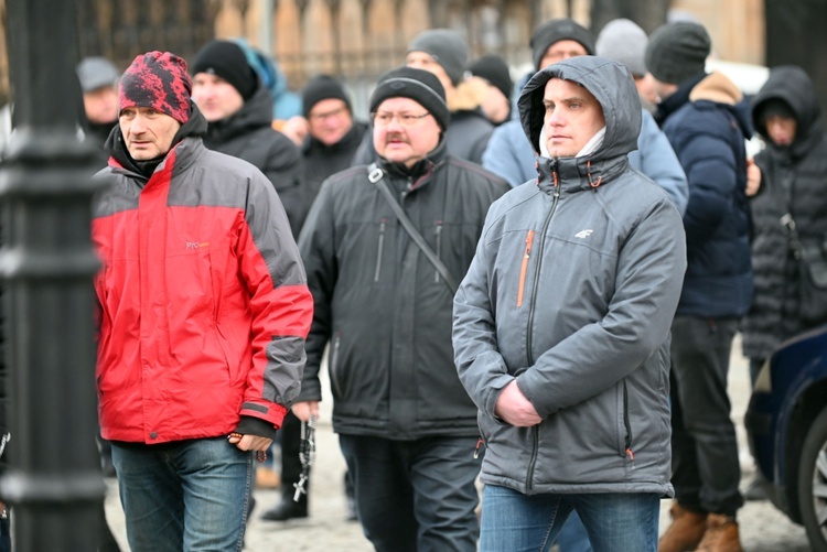 Błagają o pokój i zadośćuczynienie Niepokalanemu Sercu NMP