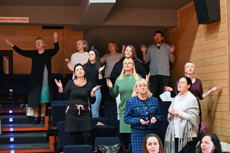 Są "córkami Króla". 200 kobiet na konferencji w Strzegomiu
