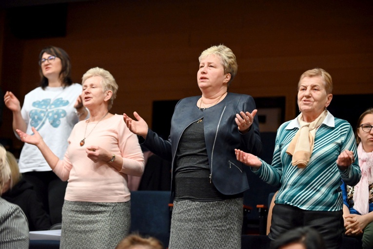 Są "córkami Króla". 200 kobiet na konferencji w Strzegomiu