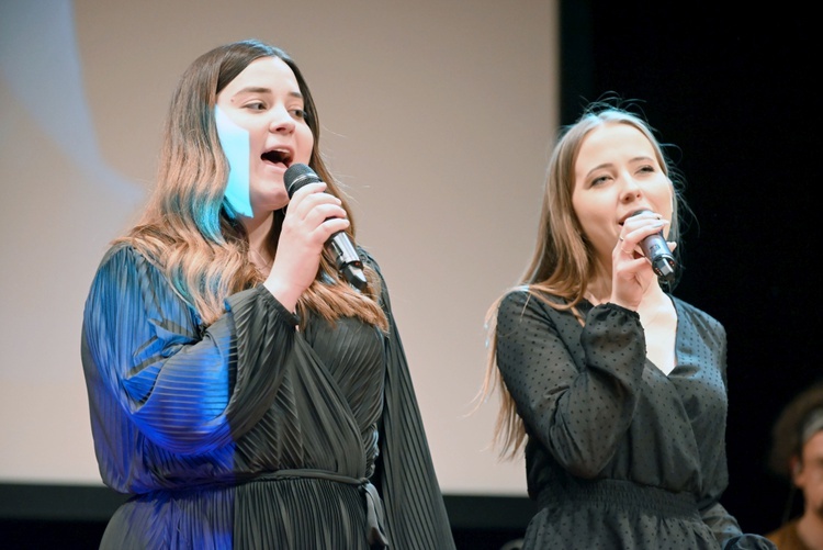 Są "córkami Króla". 200 kobiet na konferencji w Strzegomiu