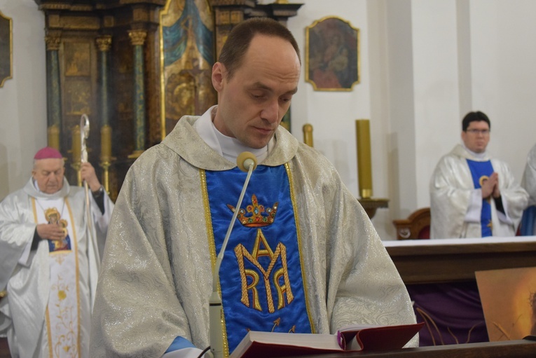 Obrzęd udzielenia posług lektoratu i akolitatu