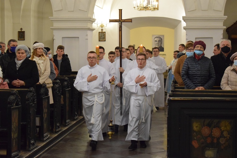 Obrzęd udzielenia posług lektoratu i akolitatu