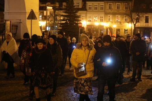 Międzyreligijny marsz i modlitwa o pokój na Ukrainie - w Bielsku-Białej. 