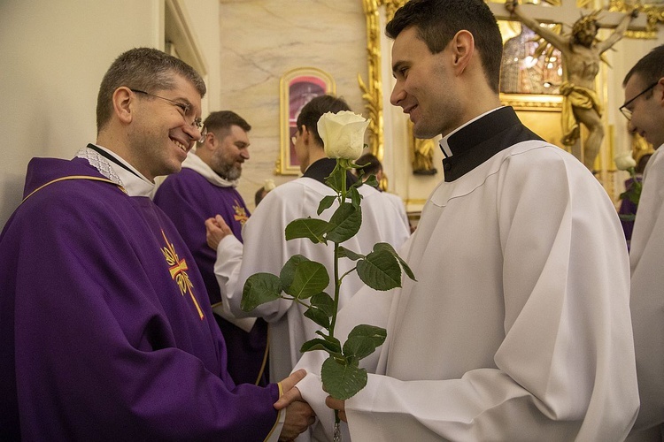 Obłóczyny w WMSD. Założyli "mundury", idą na wojnę