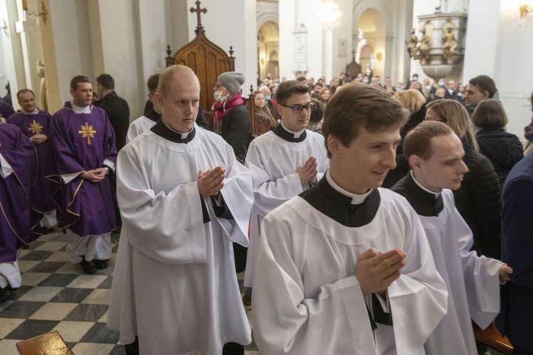 Obłóczyny w WMSD. Założyli "mundury", idą na wojnę