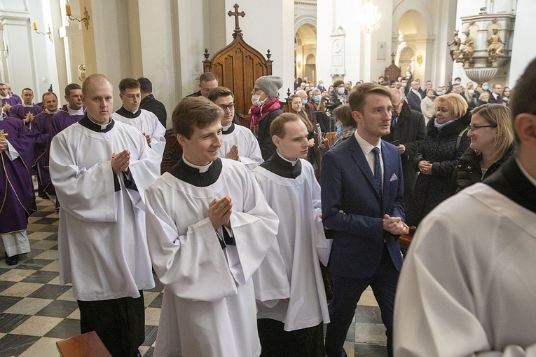 Obłóczyny w WMSD. Założyli "mundury", idą na wojnę