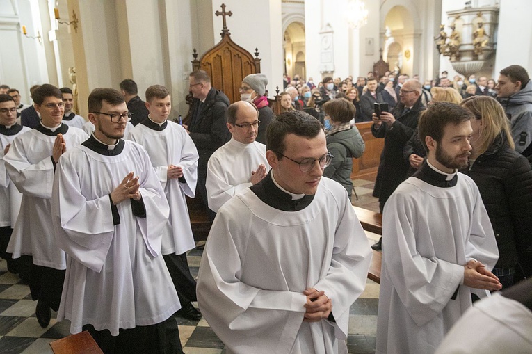 Obłóczyny w WMSD. Założyli "mundury", idą na wojnę