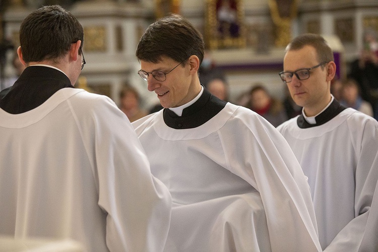 Obłóczyny w WMSD. Założyli "mundury", idą na wojnę