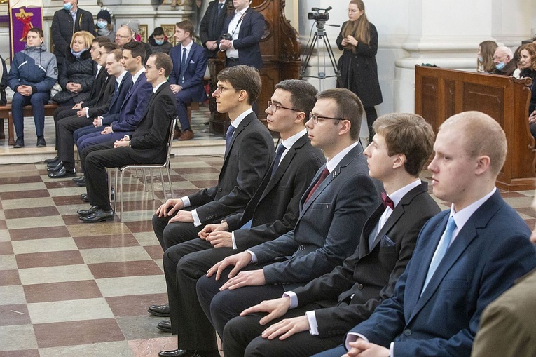 Obłóczyny w WMSD. Założyli "mundury", idą na wojnę