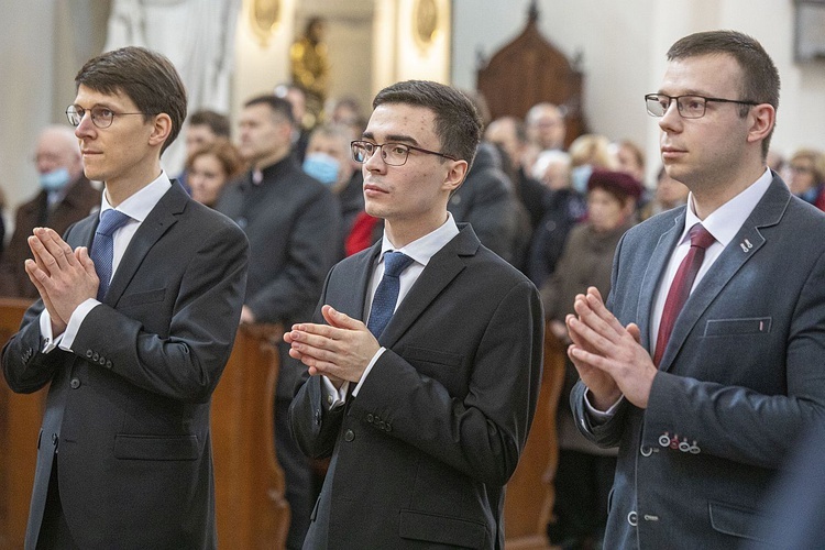 Obłóczyny w WMSD. Założyli "mundury", idą na wojnę